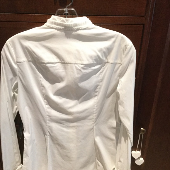 Elie Tahari White fitted blouse, size S - Picture 3 of 3